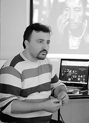 Murat Goc'un konusurken cekilmis bir portresi